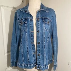 Denim jean jacket woman’s size small oversized good condition regular length